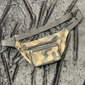 Camouflage 2 Pocket Fanny Pack with Adjustable Belt Strap